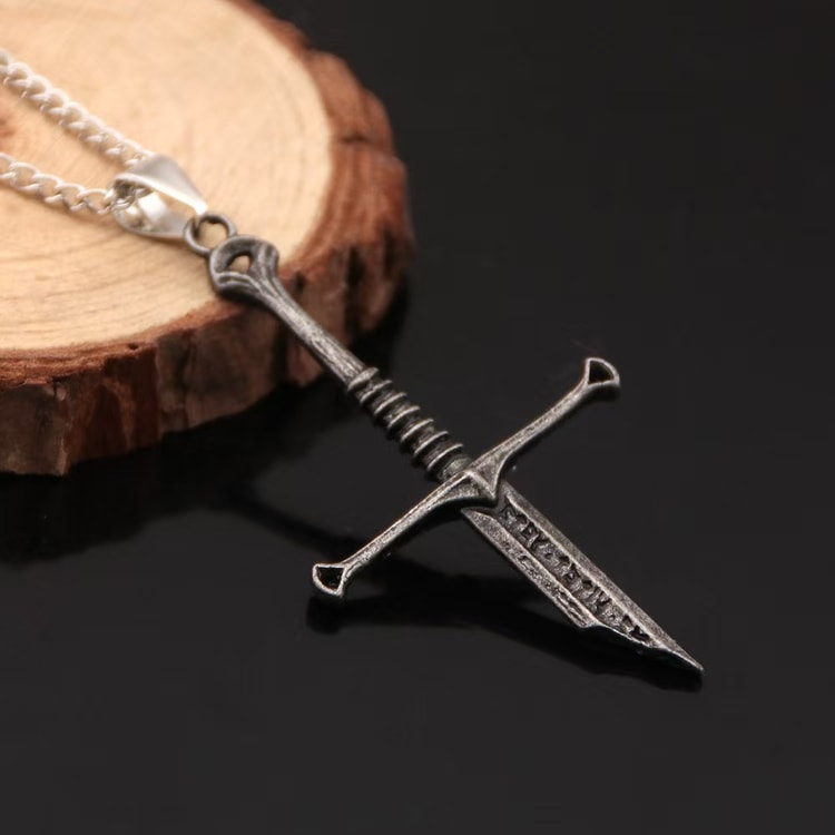 Broken Fantasy Sword Pendant Necklace – Heroic Warrior-Inspired Collectible Jewelry