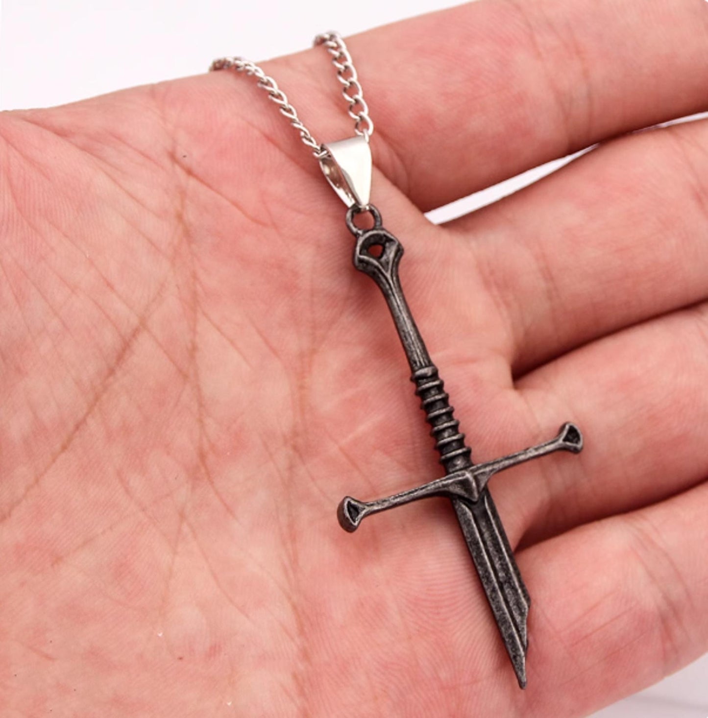 Broken Fantasy Sword Pendant Necklace – Heroic Warrior-Inspired Collectible Jewelry